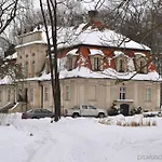Palace 3*