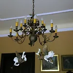 Palace 3*