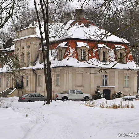Palace 4*